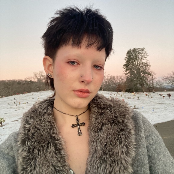 Meet your Posher, Melisande - Picture 2 of 9